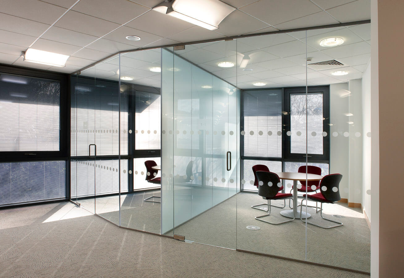 TEMPERED GLASS PARTITIONS