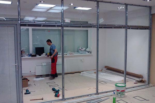 Removing glass partitions