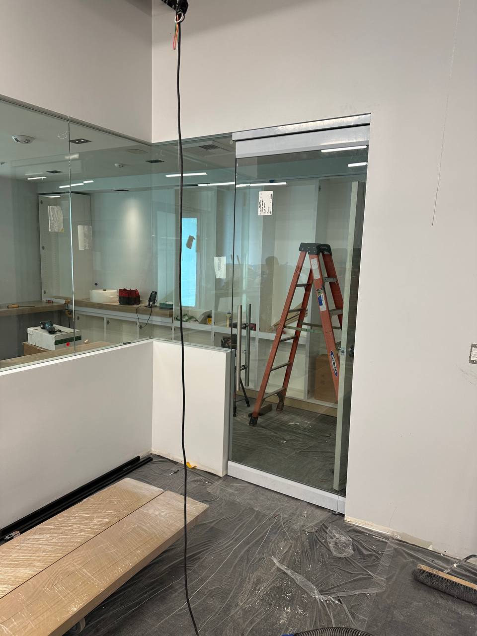 Connect hearing - Los Angeles - CA- Glass Wall